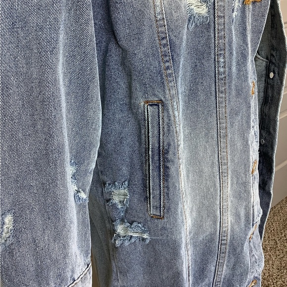 🔥 Stonewashed Denim Jacket 🔥 - Picture 7 of 10